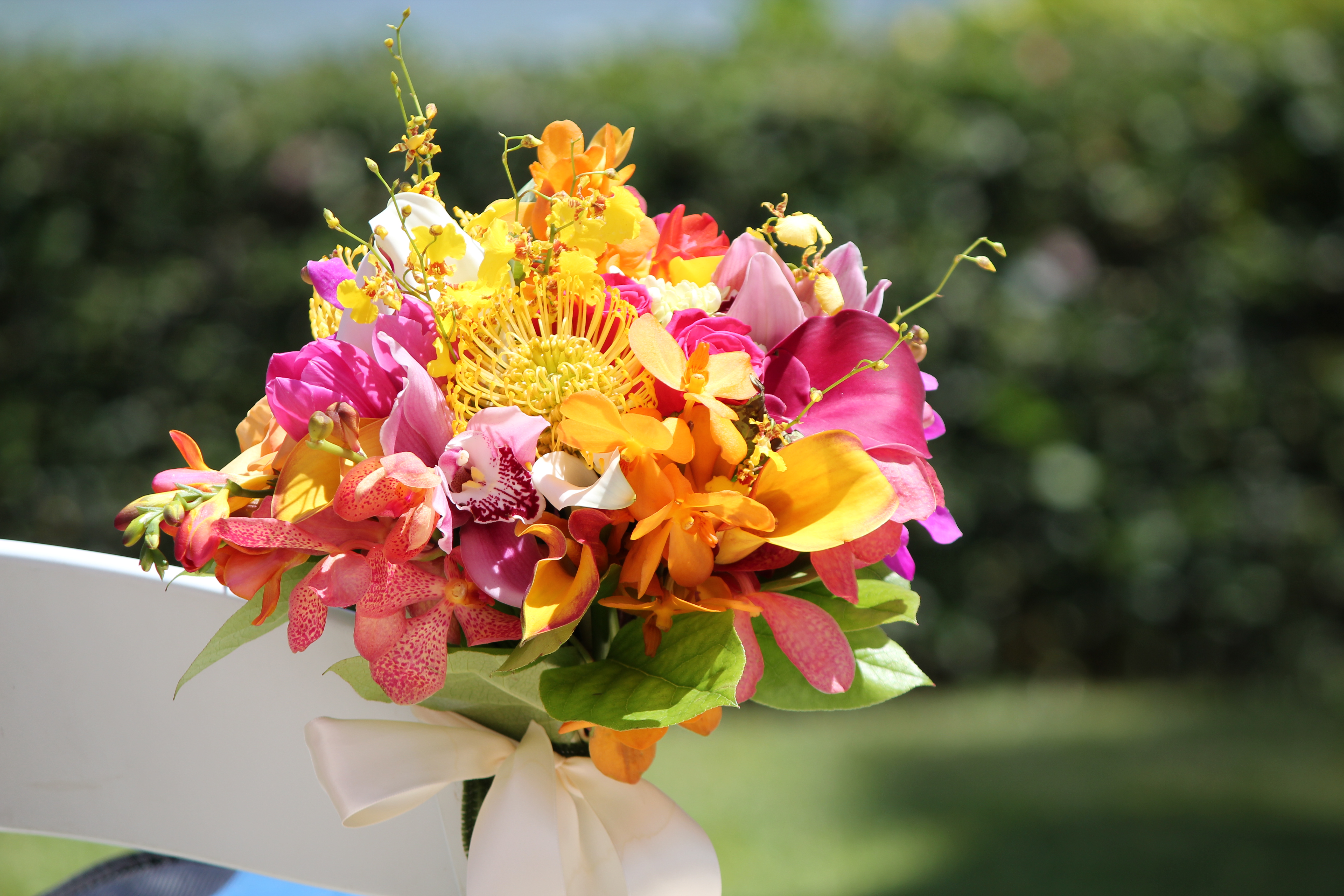 Hawaii wedding flowers